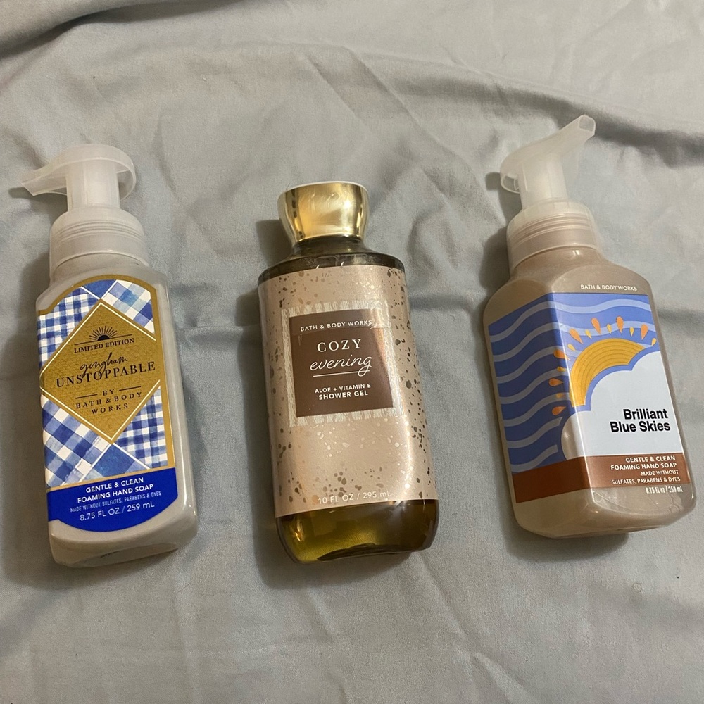 Bath & Body Works Cozy Evening Shower Gel